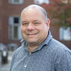 Dr David Leppinen